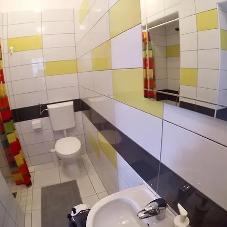 Moderan Smjestaj S Velikom Terasom I Parkingom Apartmán *