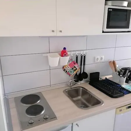 Moderan Smjestaj S Velikom Terasom I Parkingom Apartmán *