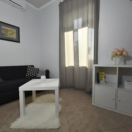 Moderan Smjestaj S Velikom Terasom I Parkingom Apartmán *