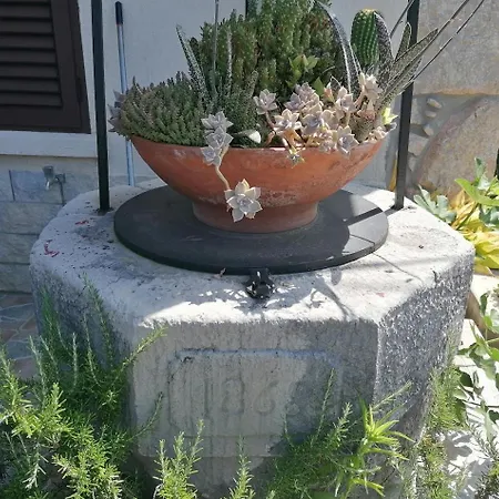 Moderan Smjestaj S Velikom Terasom I Parkingom Apartment