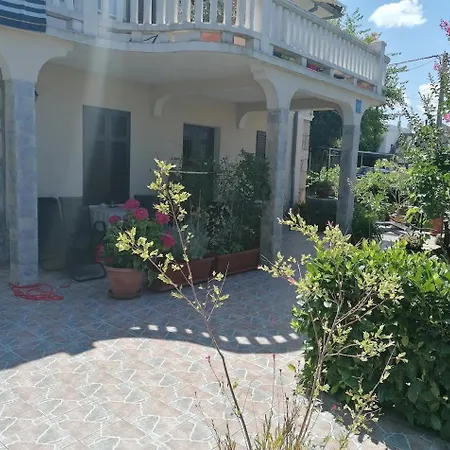 Moderan Smjestaj S Velikom Terasom I Parkingom Apartment Malinska