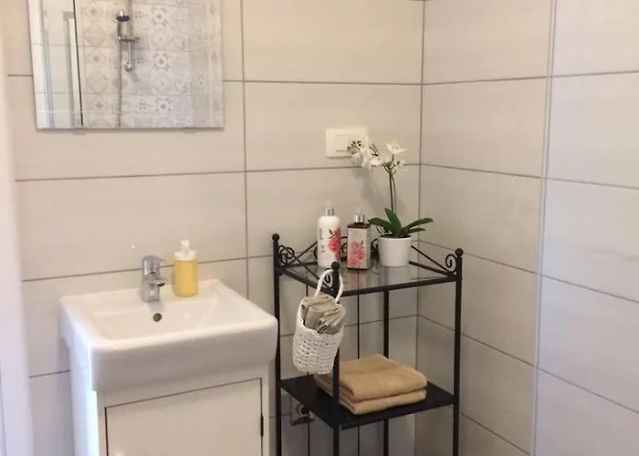 Moderan Smjestaj S Velikom Terasom I Parkingom Apartmán *